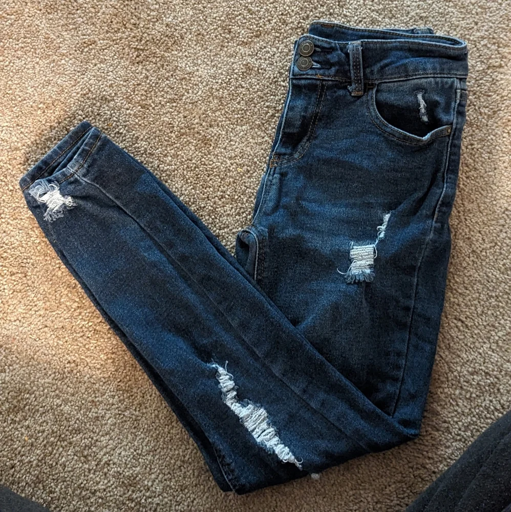 Mid Rise Skinny Jeans - Picture 5 of 5